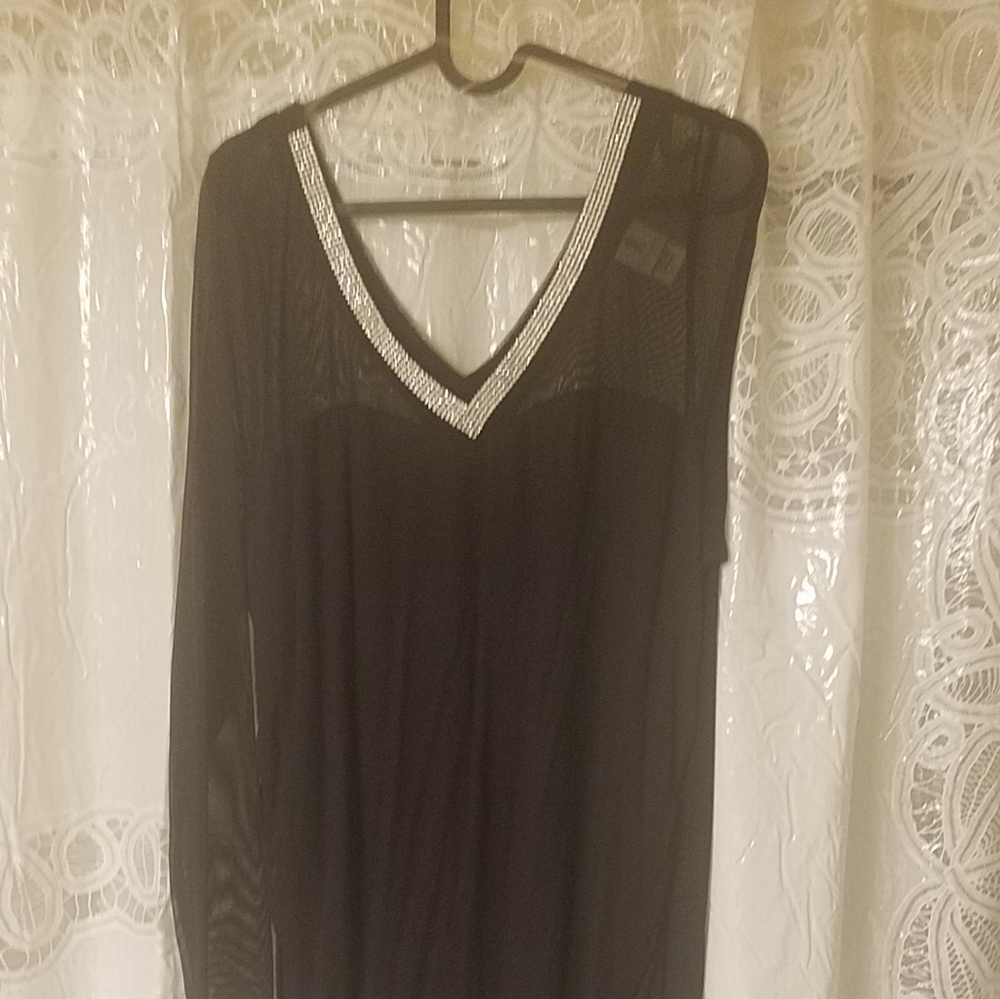 Two dinnx dresses and  tan shoes 9